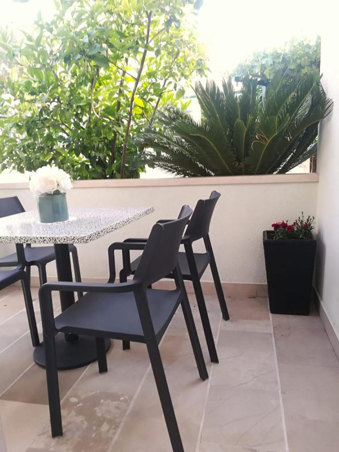 Apartmani Vidos Makarska Extérieur photo