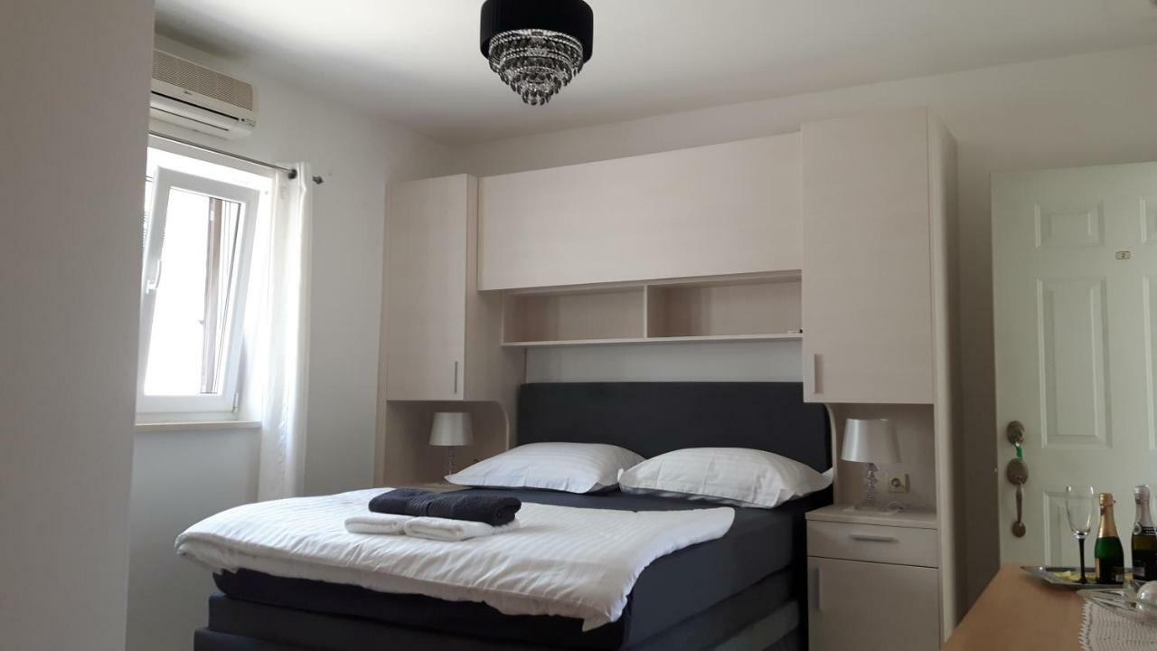 Apartmani Vidos Makarska Extérieur photo